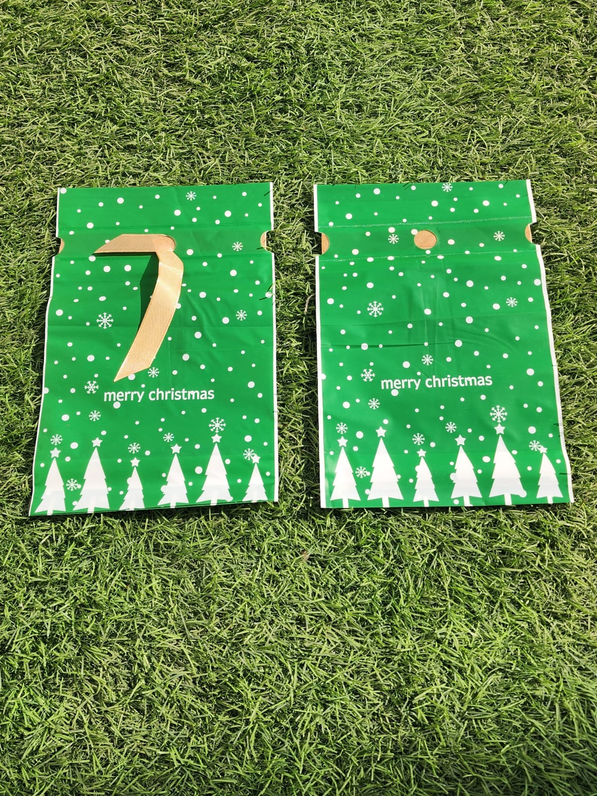 Say Goodbye to Boring Gifts with These Christmas Loaf Bags