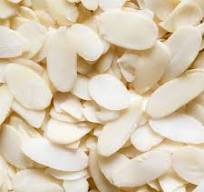 Sliced Blanched California Almonds, 1/2kg (Badam Flakes, Perfect for Garnish, Baking and Salads)